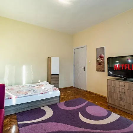 דירה Primorski 2bdrm *