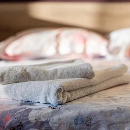 Primorski 2bdrm דירה וארנה