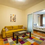 Primorski 2bdrm * ヴァルナ