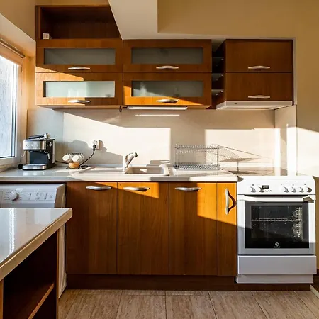 Primorski 2bdrm アパート *