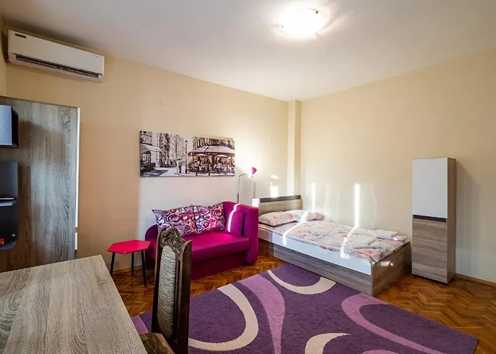 Primorski 2bdrm ヴァルナ