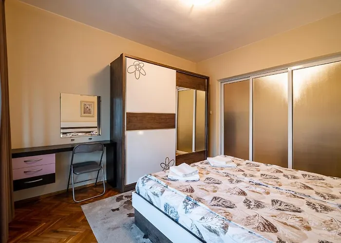 Apartment Primorski 2bdrm Varna